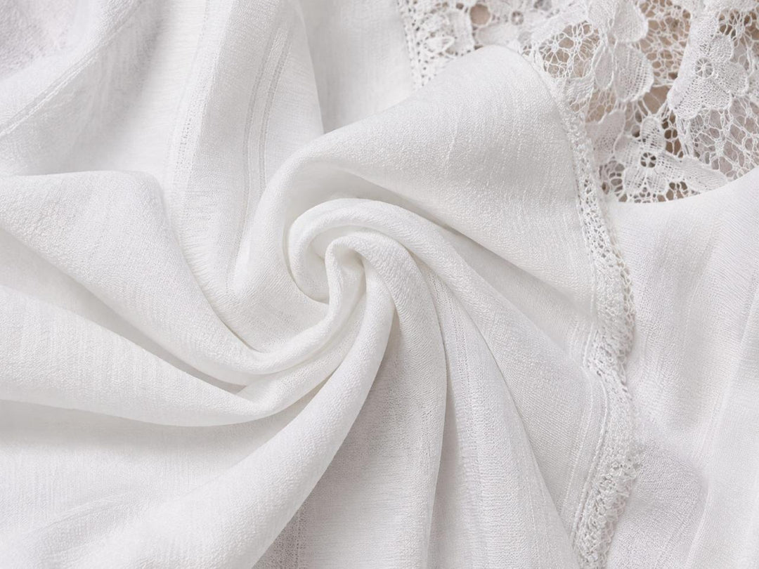 Lace Detail V-Neck Blouse – Sleeveless Top with Pleated Front and Relaxed Fit