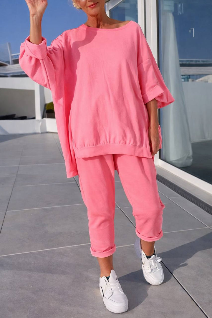 Oversized Sweatshirt & Jogger – Long Sleeve Top & Cropped Jogger Pants Co-Ord Set